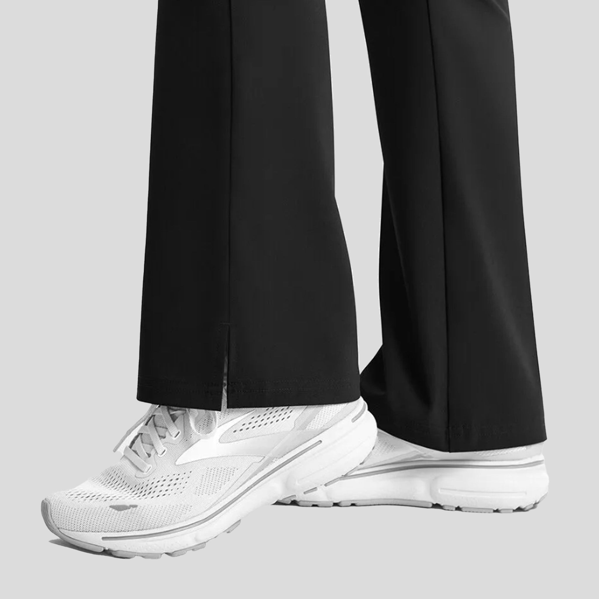 Womenโs Yoga Waistband Flare Pant | Black