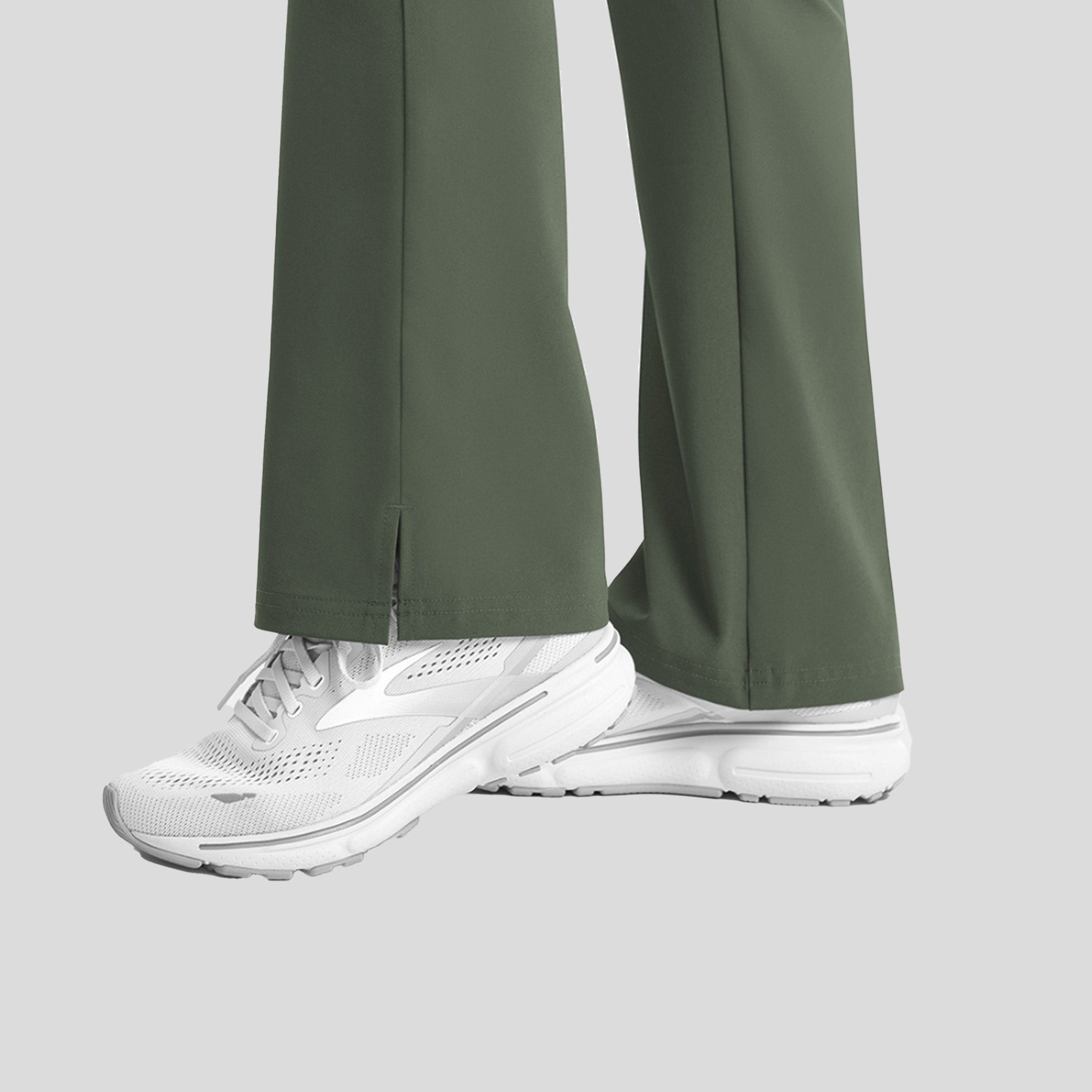 Womenโs Yoga Waistband Flare Pant | Olive